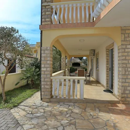 Apartment Jadro Vir