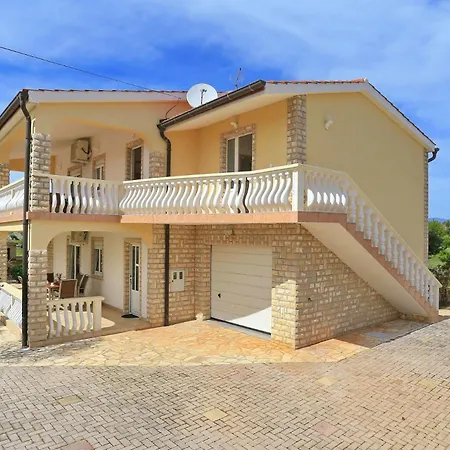 Apartament Jadro Vir